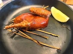 香茅烟熏玻璃乳鸽-韩上楼