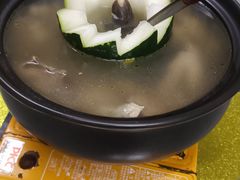 -临高吉海土窑海鲜(琼山店)