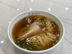 -老西白点心店
