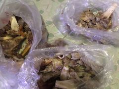 -三人行骨头王火锅(长寿店)