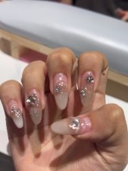 -丽心自助美甲美睫