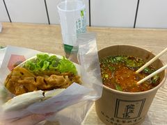 -侯志伟纯手工酸辣粉(荣民时代广场店)