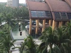 -三亚湾海居铂尔曼度假酒店