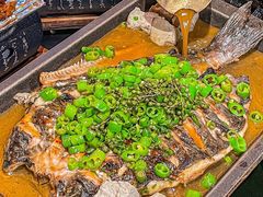 -探鱼·鲜青椒爽麻烤鱼(银泰城店)