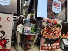-The Habit Burger Grill 哈比特汉堡(爱琴海店)