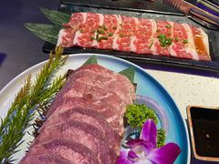 和牛厚切牛舌-正宗齐齐哈尔烤肉·齐牛哥鲜切炭火烤肉(杭州总店)