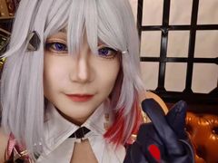 -米游妙妙屋cosplay换装自拍摄影体验馆