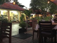 -Mai Mai Restaurant