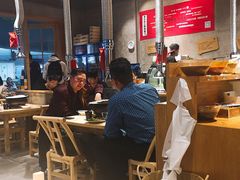 大堂-么肆烤肉·中式自助·烤肉大排档(街道口季佳PAI店)