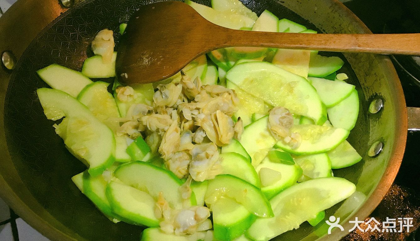 家常菜中好吃又好做的炒西葫芦