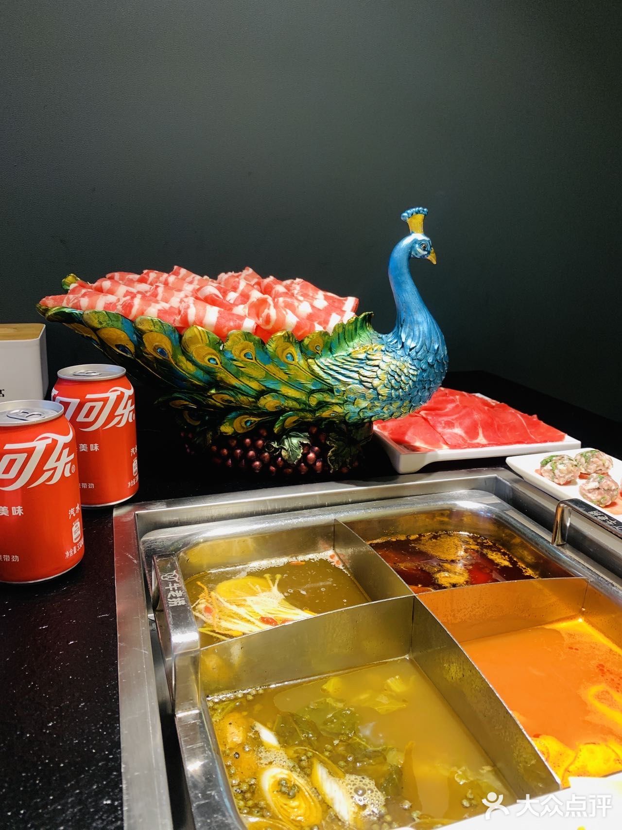 牛老捞火锅｜四宫格锅底，满足多口味的你💋