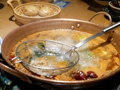 -洱火云南酸菜牛肉火锅(石景山当代商城店)