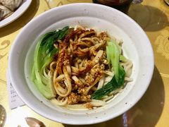 油泼面-陈寔包子王·卤煮小肠·京味小吃(龙潭店)