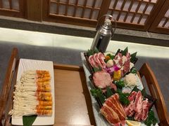 -明洞阿姨·韩式酱蟹烤肉·创意料理(三元桥店)