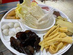 -鸡遇虾煲干锅火锅(小寨金莎店)