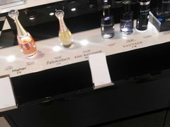 -DIOR迪奥(德基广场女装店)