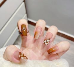 -兔猫ToMoreNails美甲美睫