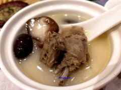 蘑菇乳鸽汤-红莲中餐厅(日航饭店)