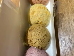 彩虹蛋爆浆麻薯-墨茉点心局(梅溪湖新天地一店)