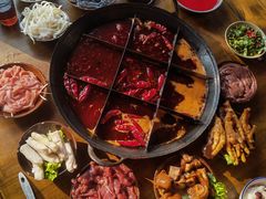 -正南齊北重庆老火锅(光华村直营店)
