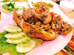 -J Daeng Seafood