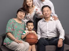 -易摄全家福照相馆(兰庭国际A座店)