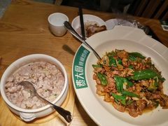 -费大厨辣椒炒肉(万家丽一店)