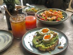 牛油果煮蛋吐司-RAC BAR(安福路店)