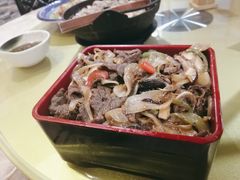 烤牛肉浇饭-桃屋日本料理(清华科技园店)