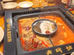 -老牌坊云南鱼豆花火锅(嵩山店)