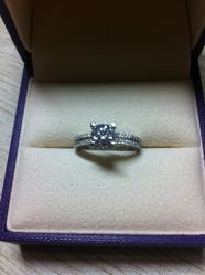 IMG_4550-威德钻石-克拉钻大本营(南京东路店)