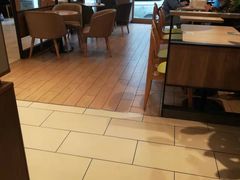 -德克士(中心医院店)