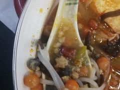 -丽丽三鲜螺蛳粉(田林路店)