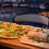 1米长的手工披萨，四种口味一次满足！！