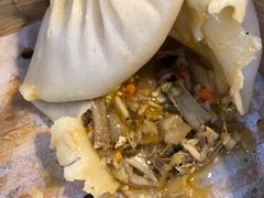 蟹粉汤包-朱洪元苏式面馆(绿宝广场店)