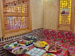-闯关东东北农家菜(崂山石老人店)
