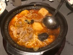 番茄酸汤豆卜煮肥牛-小炳胜(卓悦中心店)