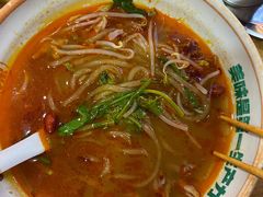 鸭杂酸辣粉-陈家生煎(世茂双子塔店)