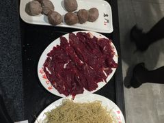 -名门潮牛·鲜牛肉海鲜火锅.烧烤自助餐厅(诚丰广场店)