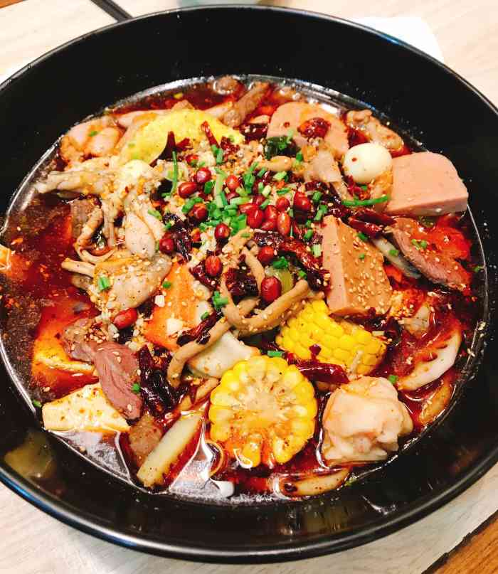 蜀地源冒菜(广西北路店)-"最喜欢吃里面的鱿鱼,汤底的味道就不评价了.