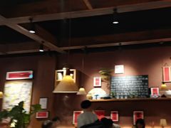 -巴卤社老火锅(财富店)
