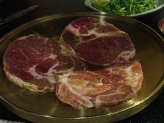 -臻牛烤肉