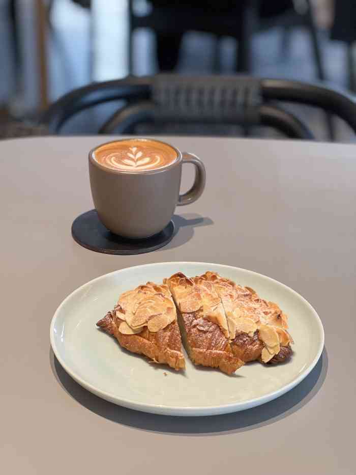 cafe mersey默西咖啡(平江店)-"[薄荷]环境:干将路北面,停车不太方便.