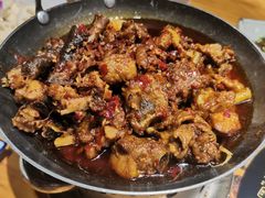 -野山舂·贵州现舂酸汤火锅(鸿通城店)