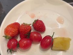 -钱小奴海鲜自助黑金店(杭州滨江龙湖店)