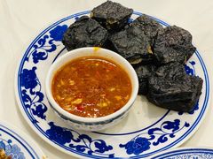 油炸臭豆腐-新新湘菜馆(新中街二条店)