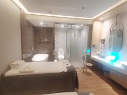 -香港倾城国际·美容美体中心