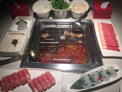 -海底捞火锅鲜切牛肉主题店(长寿路店)