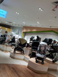 -孩子王(静安大融城店)
