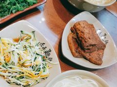 -亮亮面馆(经六路店)